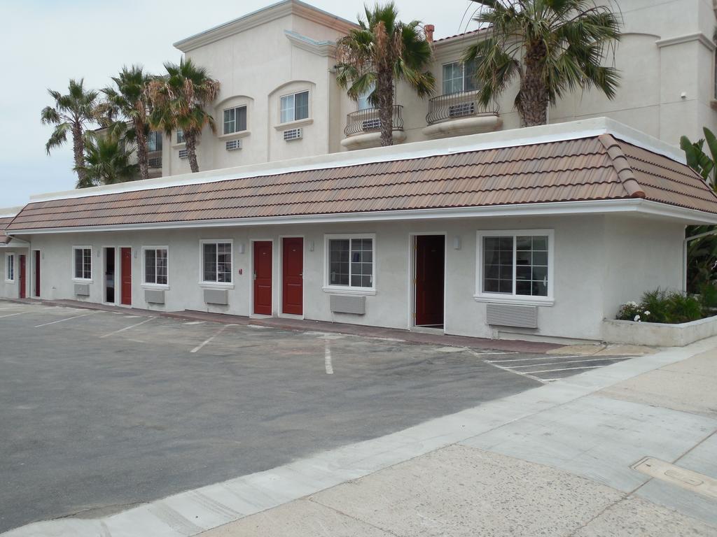 אושנסייד Coast Inn מראה חיצוני תמונה